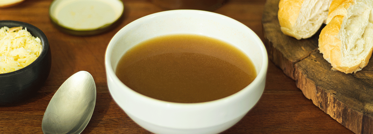 Entenda melhor sobre a importância do caldo de ossos e porque o ideal é consumi-lo juntamente com carnes